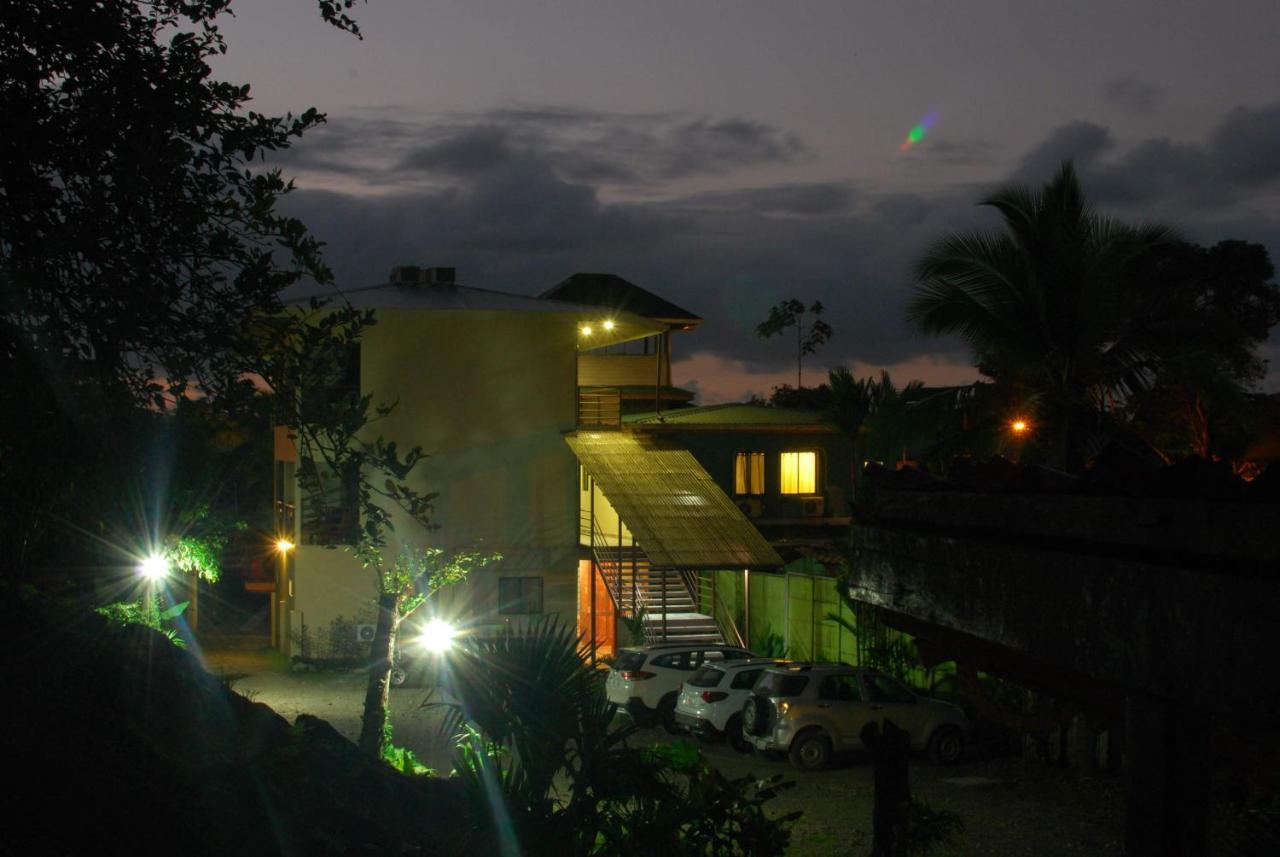 Hotel Torres Del Mar Puerto Viejo de Talamanca Buitenkant foto